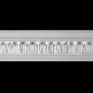 022127-Cornice in gesso