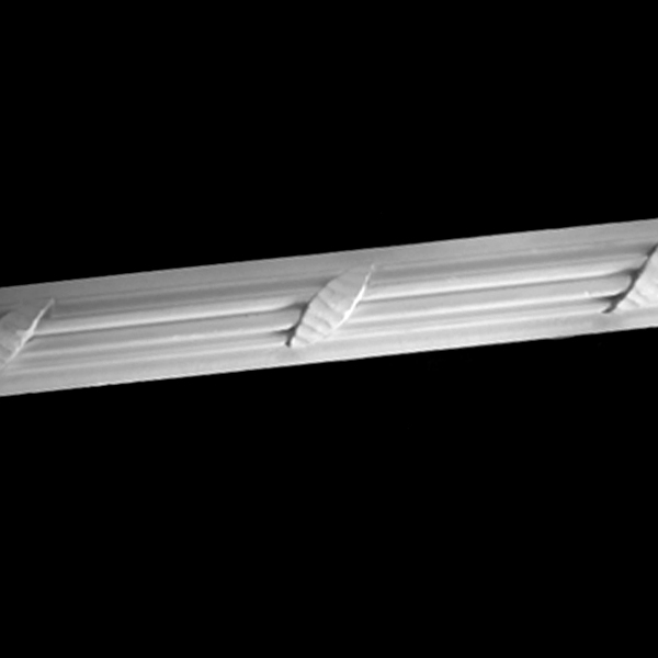 022822DX-Cornice in Gesso